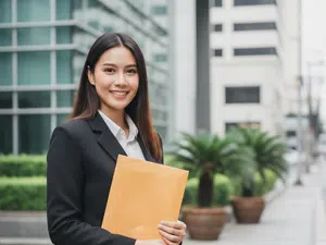 บริการแมสเซนเจอร์ ปาริฉัตร จูละตรัง