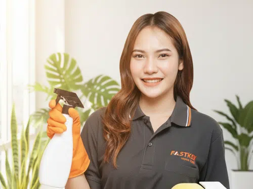 พนักงานทำความสะอาดประจำบ้าน